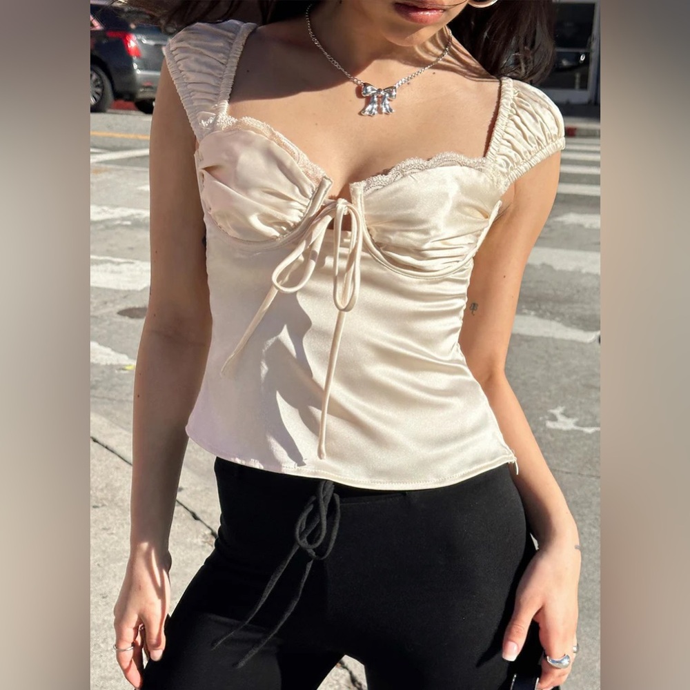 NWT Princess Polly Monument Top Champagne